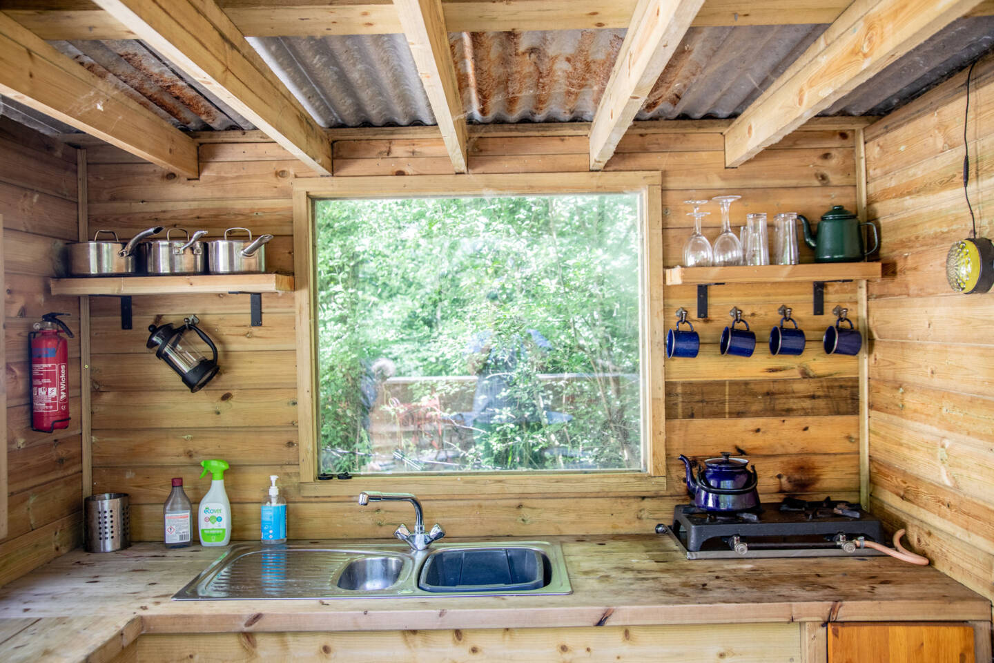 interior-designer-18 overhead dernwood farm